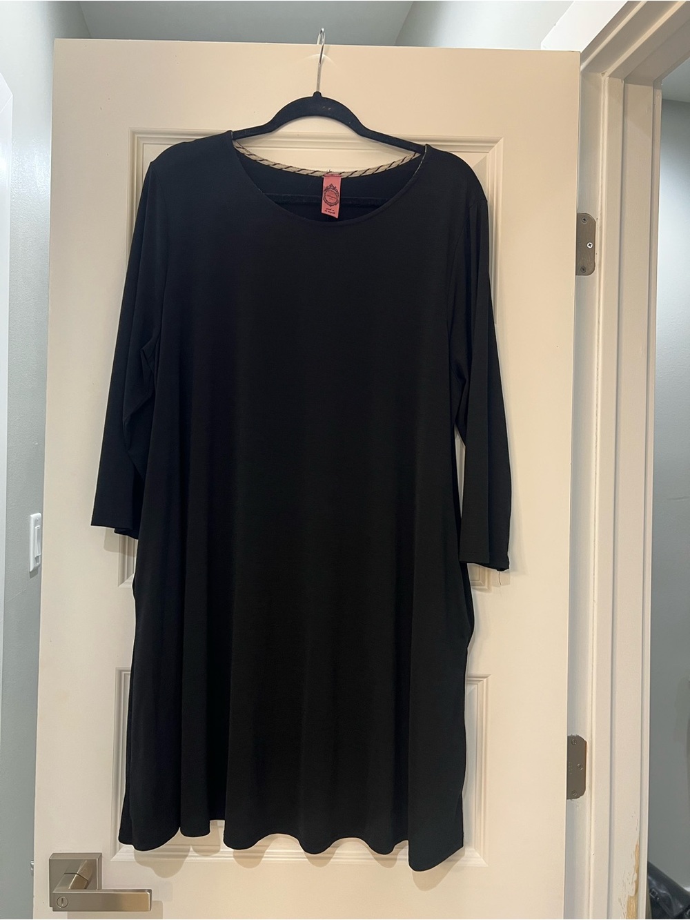 Black Women's Scoop Neck Swing Dress